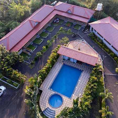 Shanti Forest Resort Карджат Экстерьер фото